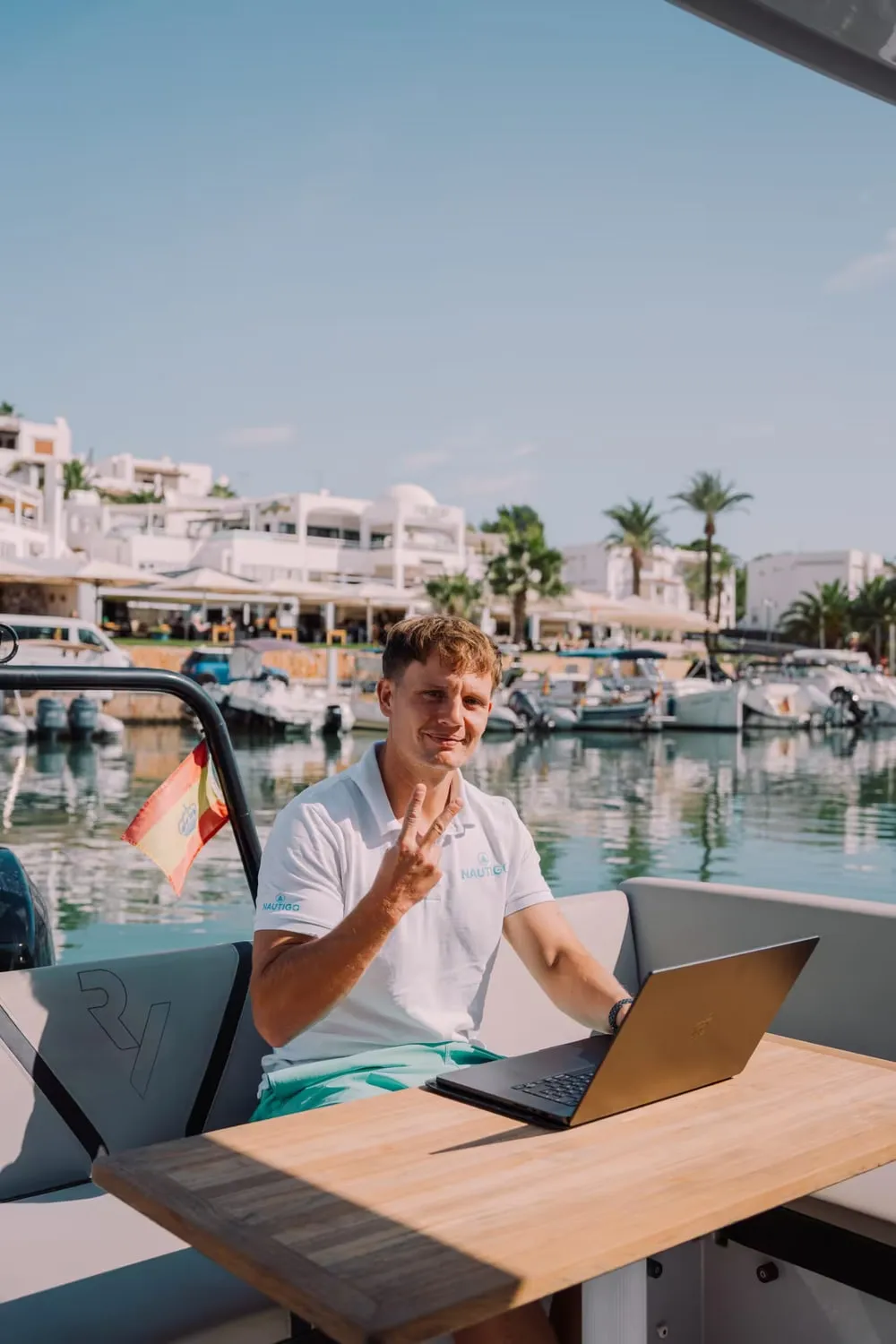 Julian Jorek – Nautigo